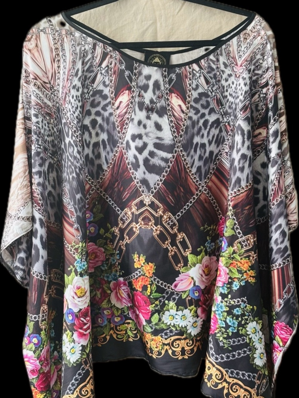 Poncho style top. Silk. OS